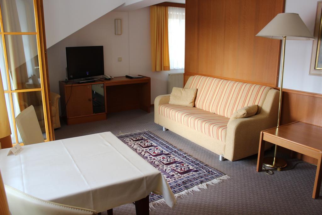Seehotel Paulitsch Velden am Wörthersee Rum bild