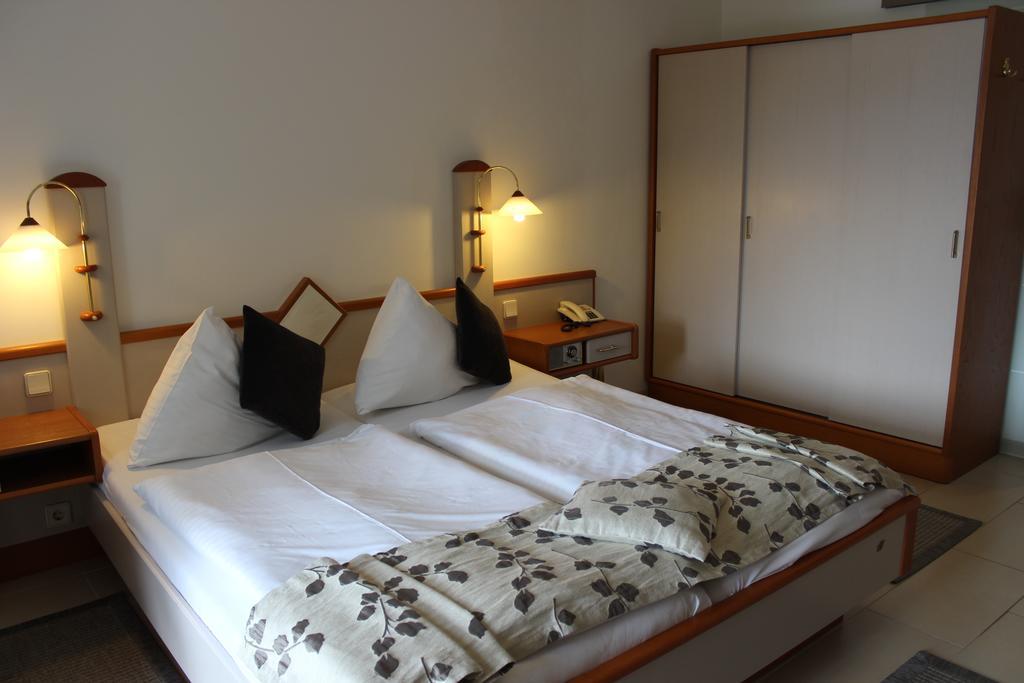 Seehotel Paulitsch Velden am Wörthersee Rum bild