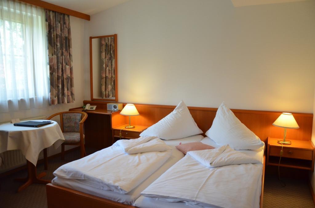 Seehotel Paulitsch Velden am Wörthersee Rum bild